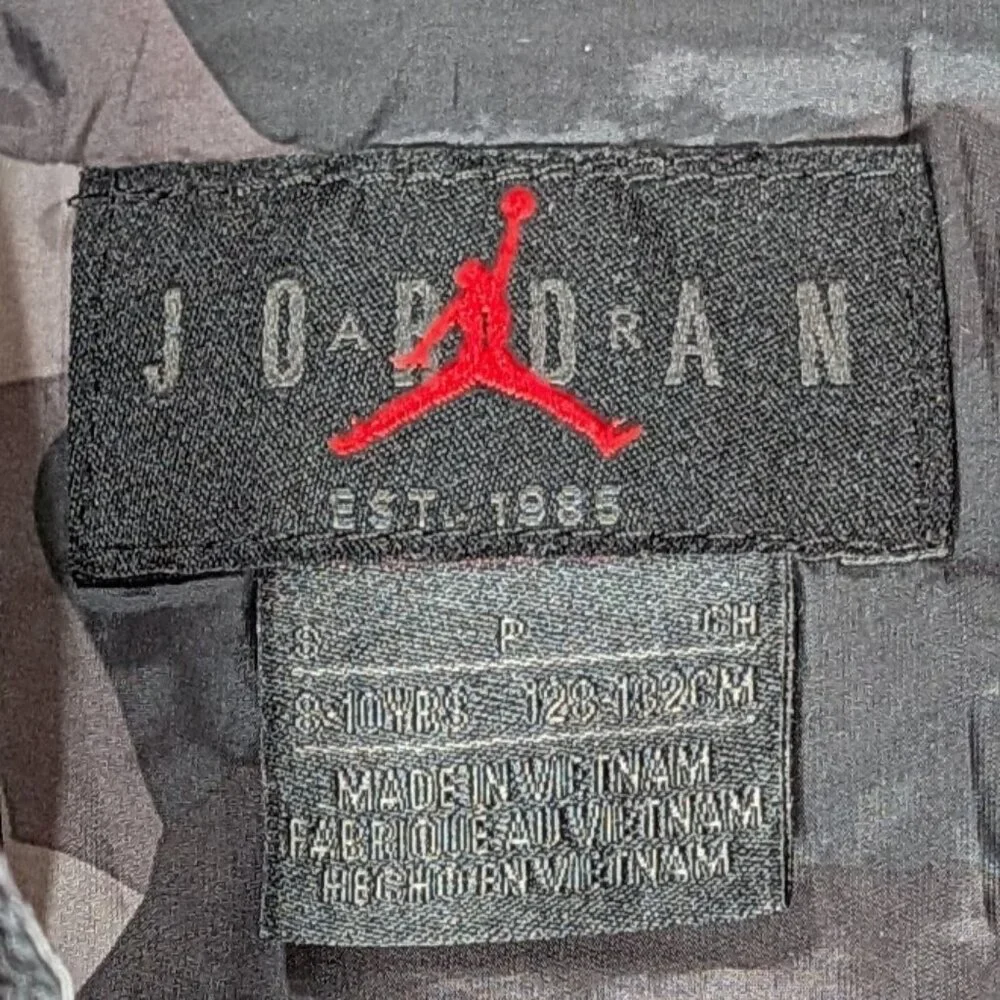 Jordan Youth Small 8-10 Grey Camo Puffer Vest Hoodie Jacket Red Fleece Lined